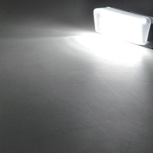 products/486/svetlo tablice infiniti g37.jpg - LED SIJALICE ZA OSVETLJENJE TABLICE - INFINITI 031801 - Xenon Svetla Beograd